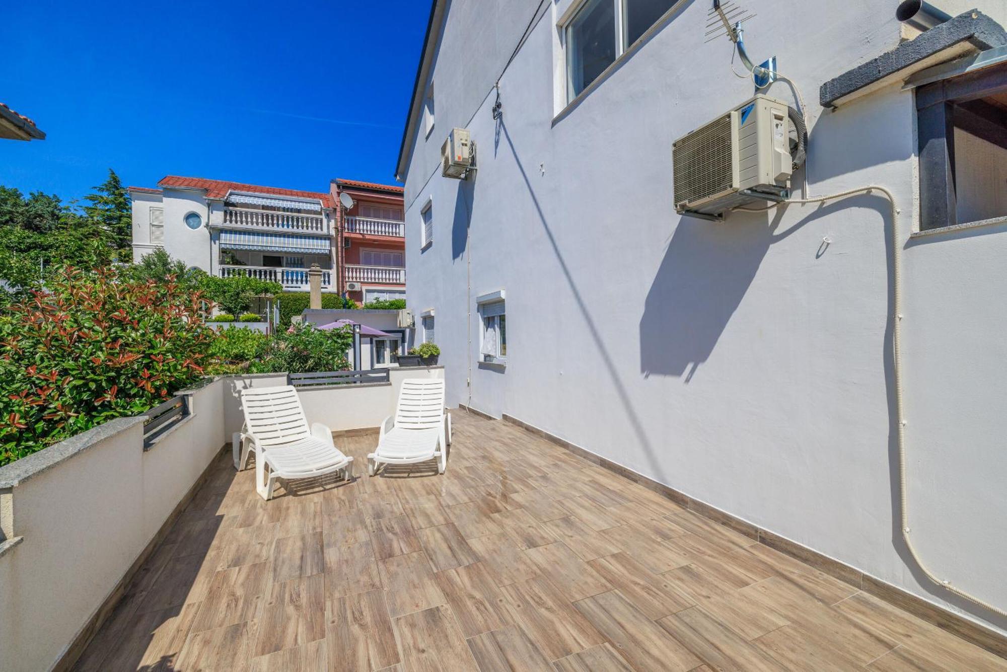 Apartments Luna Crikvenica Buitenkant foto